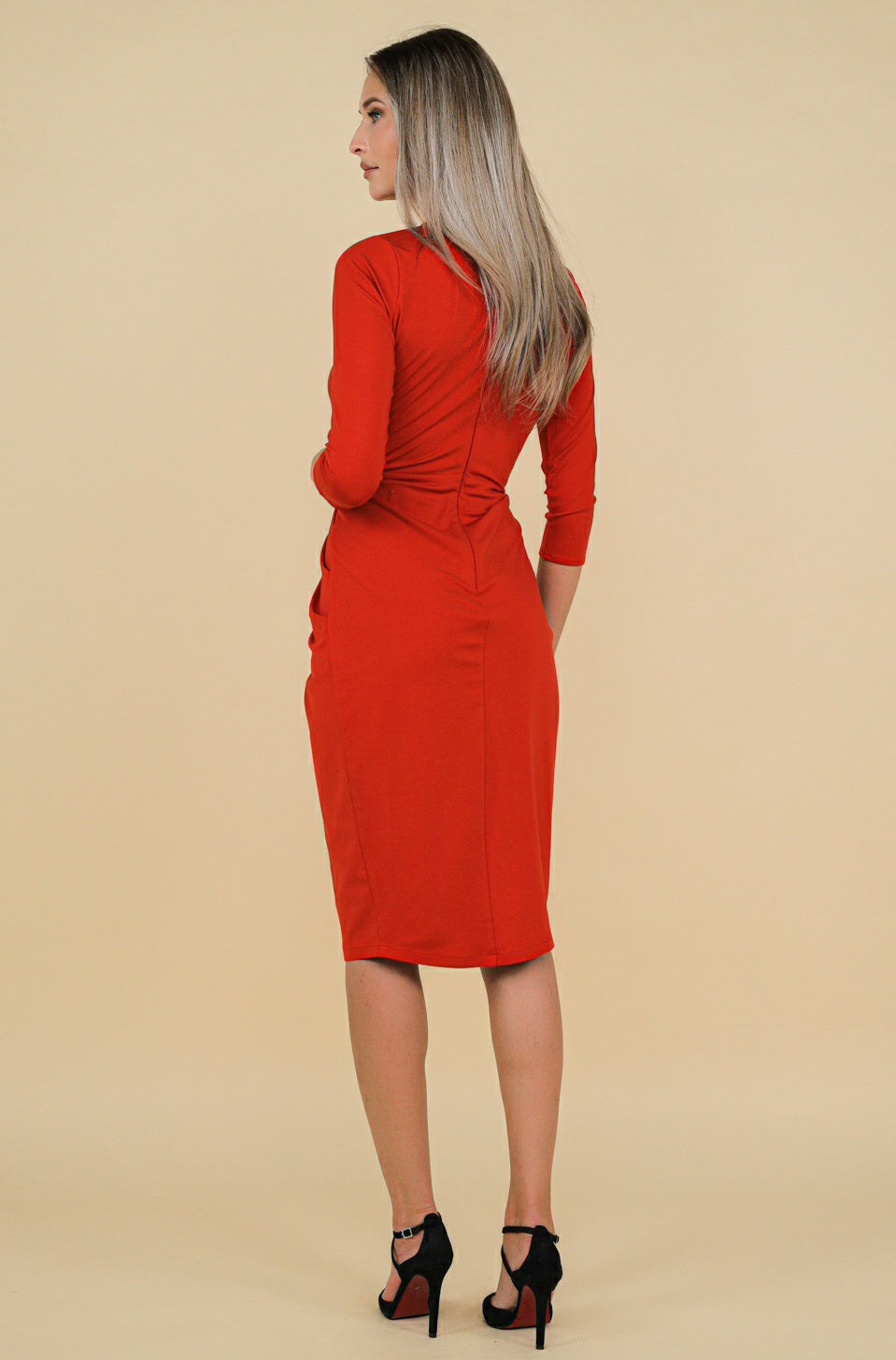 Rochie petrecuta rosie midi din jerseu