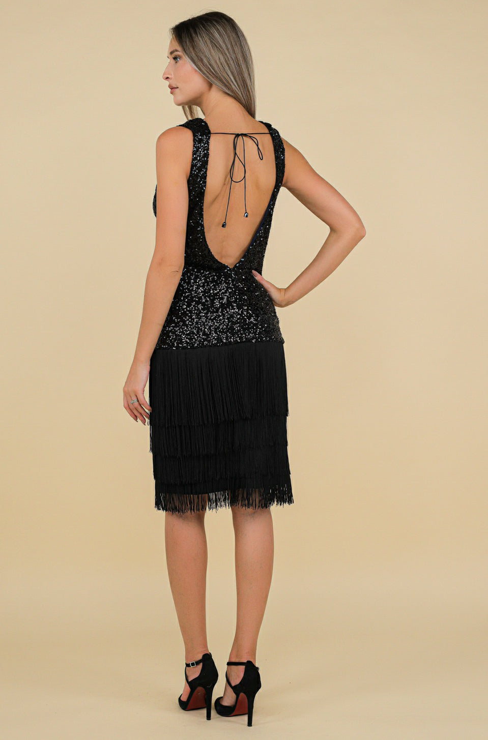 Rochie Gatsby midi neagra cu paiete si franjuri