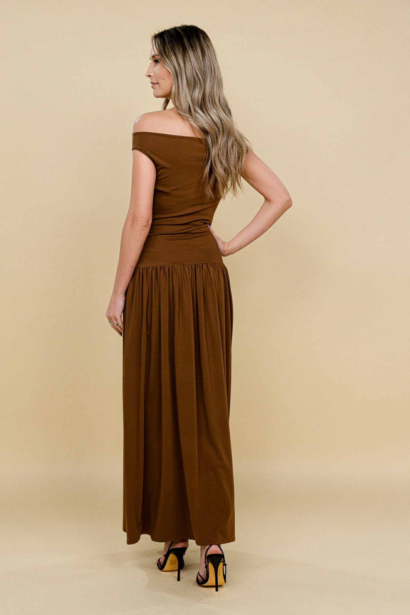 Rochie mocha Venice cu floare aplicata