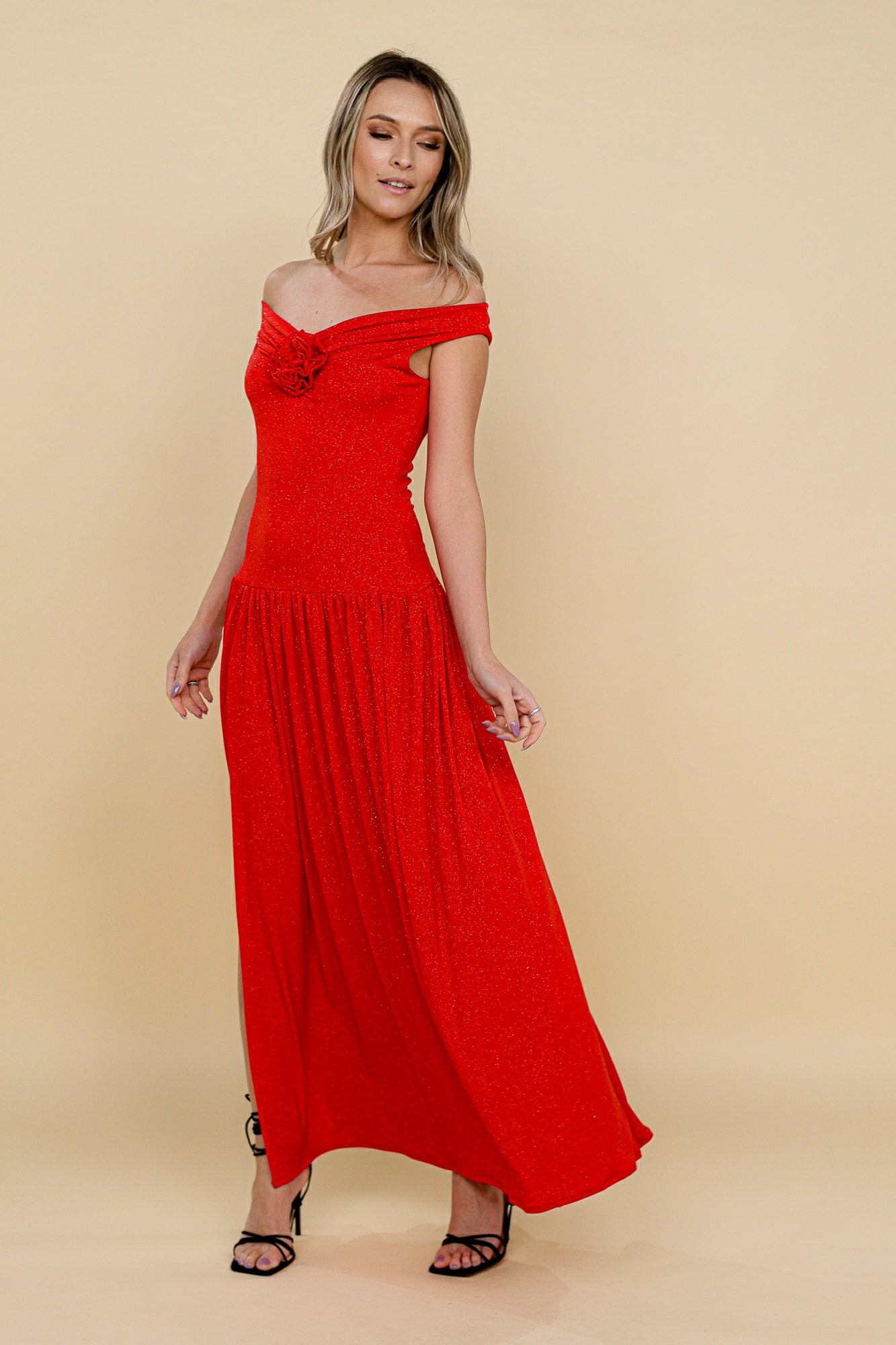 Rochie Venice rosie cu floare aplicata