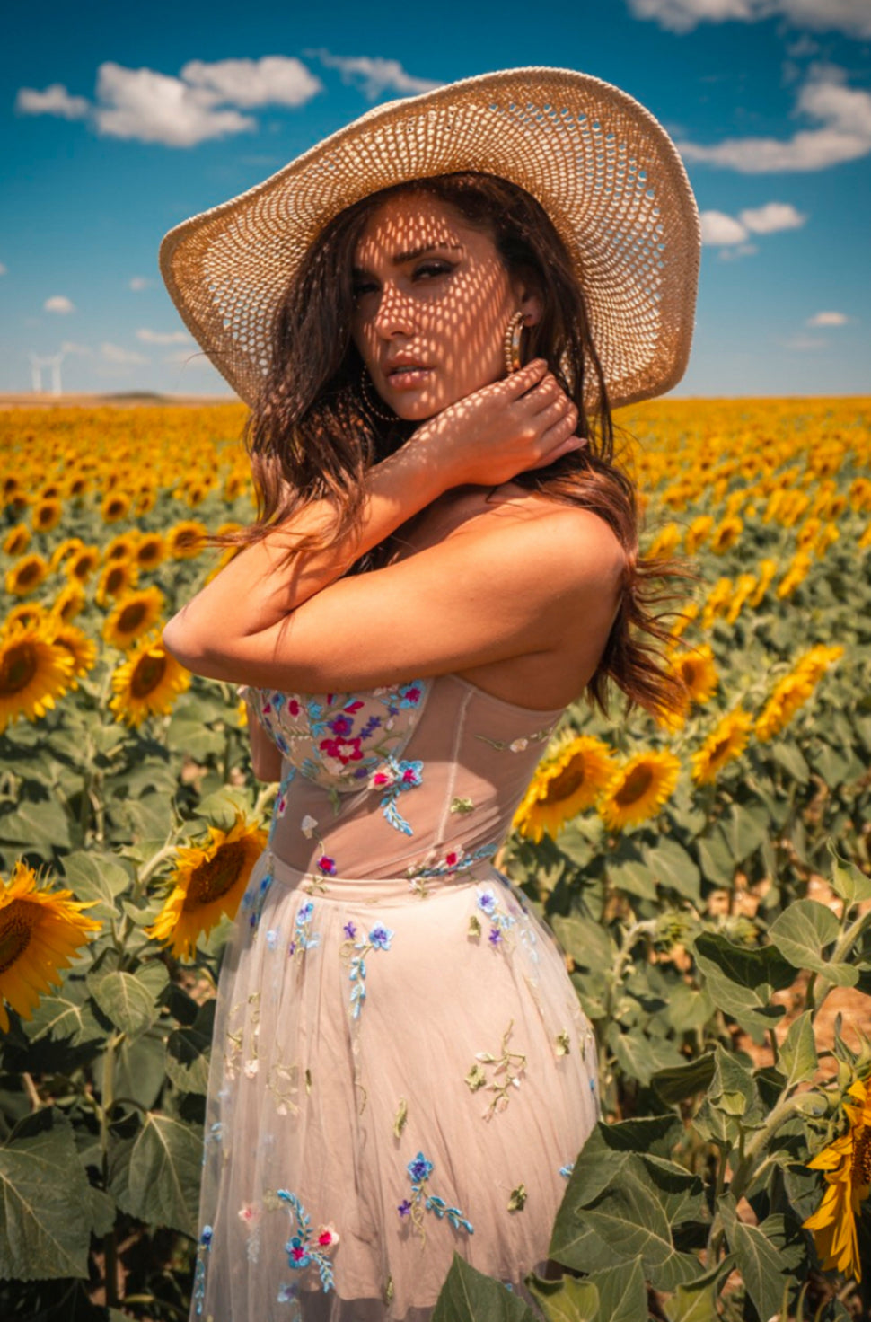 Rochie maxi din tulle cu broderie