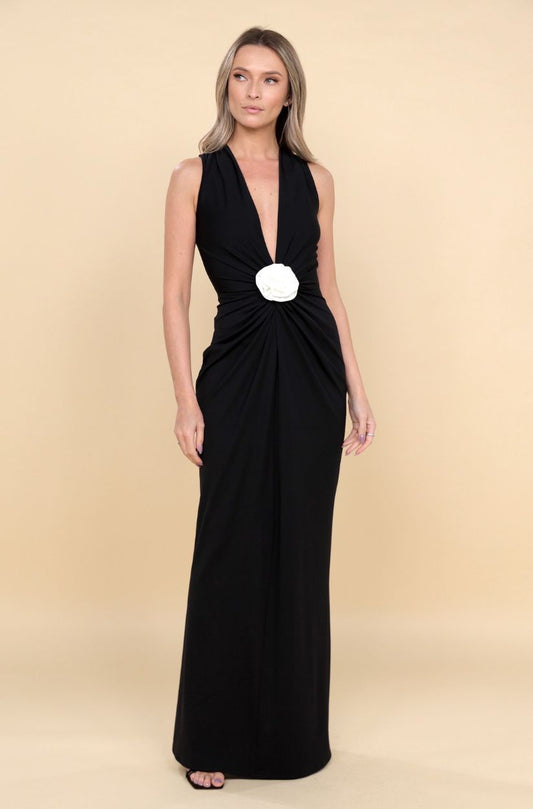 Rochie Mallorca neagra maxi fara maneci cu floare decorativa alba