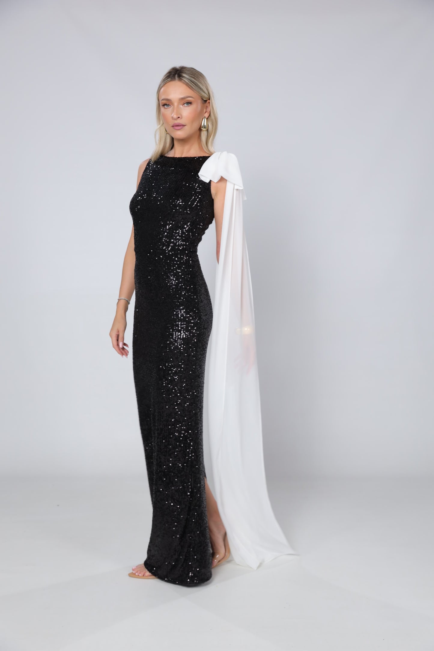 Rochie maxi Kylie neagra din paiete