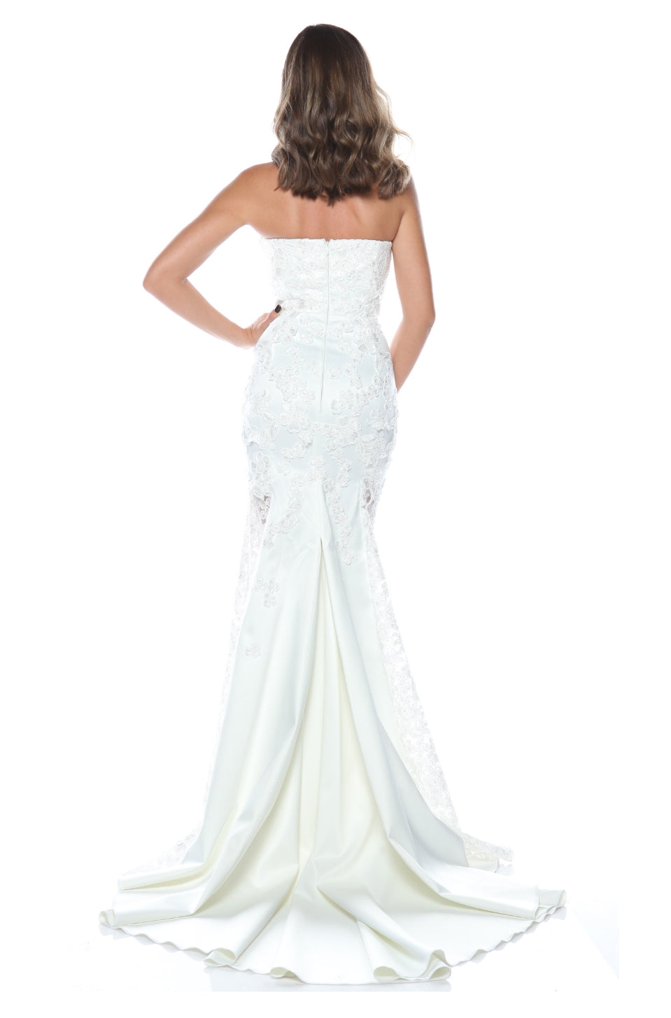 Rochie de mireasa din broderie